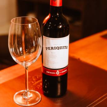 Comprar o produto de Vinho Periquita em Vinhos pela empresa Churrascaria Sudoeste em Mineiros, GO por Solutudo