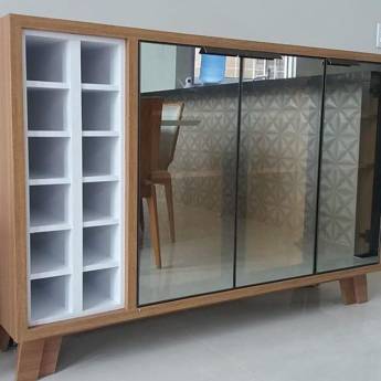 Comprar o produto de Cristaleira com portas reflecta bronze e painel de TV em Móveis pela empresa Móveis Peixoto em Mineiros, GO por Solutudo