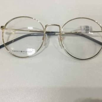 Comprar o produto de Óculos Tommy Hilfiger em Óculos em Foz do Iguaçu, PR por Solutudo