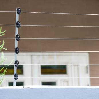 Comprar o produto de Cercas Elétricas em Segurança em Marília, SP por Solutudo