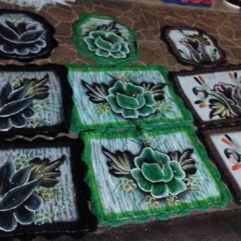Comprar produto Jogo de Tapete pintado a mão para Banheiro em Tapetes pela empresa Francieli - Tapetes  em Foz do Iguaçu, PR