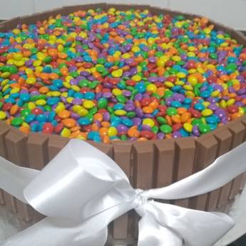 Comprar o produto de Bolo de Kit Kat em Bolos e Doces em Bauru, SP por Solutudo
