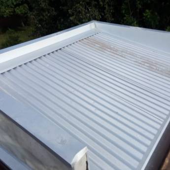 Comprar o produto de Rufo e telhado da caixa d'água em Construção pela empresa Iguaçu Calhas em Foz do Iguaçu, PR por Solutudo