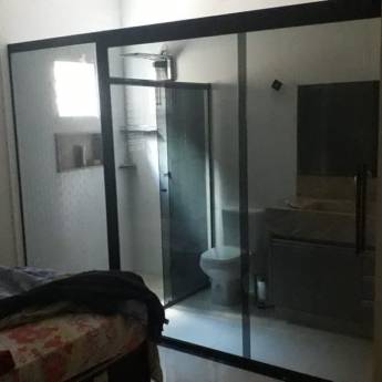 Comprar o produto de Fechamento de Banheiro e Box em Banheiros em Mineiros, GO por Solutudo