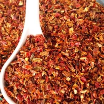 Comprar o produto de Pimentão Vermelho Em Flocos em Alimentação Saudável pela empresa Mercearia Alimentos Naturais em Mineiros, GO por Solutudo
