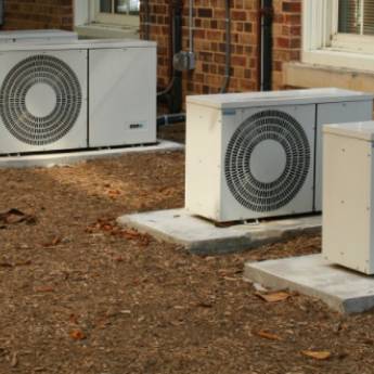 Comprar o produto de Manutenção de Ar Condicionado em Manutenção em Assis, SP por Solutudo