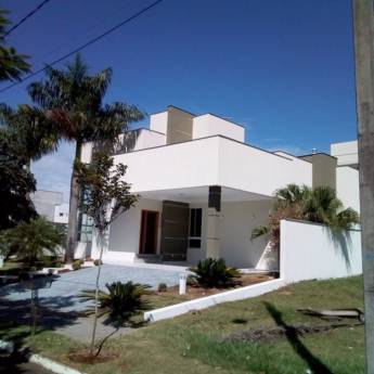 Comprar o produto de Acabamento e pintura em Construção em Maringá, PR por Solutudo