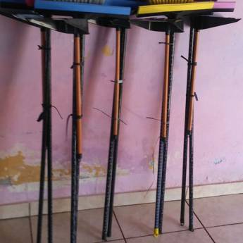 Comprar o produto de Vassouras em Limpeza Geral em Areiópolis, SP por Solutudo