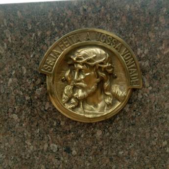 Comprar produto Medalhões em bronze para túmulos em Bauru  em Personalizados pela empresa Bj Bronze e Porcelana - Artigos para Túmulos em Bauru em Bauru, SP