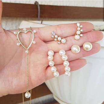 Comprar o produto de Conjunto de Perolas  em Semijoias em Praia Grande, SP por Solutudo