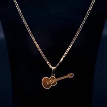 Comprar o produto de Pingente de ouro de violão em Ouro pela empresa Óptica e Relojoaria Pérola - Loja 2 em Birigui, SP por Solutudo