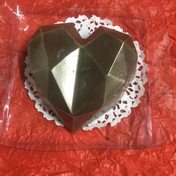 Comprar o produto de Coração lapidado em Bolos e Doces em Bauru, SP por Solutudo