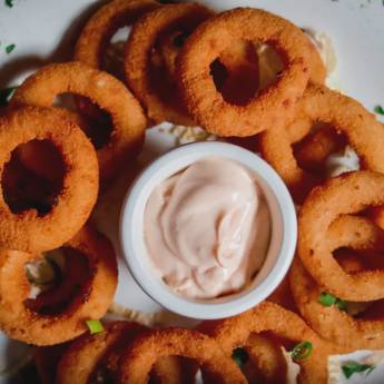 Comprar o produto de Porção de Onion Rings em Porções pela empresa Bel Viale Restaurante e Pizzaria em Foz do Iguaçu, PR por Solutudo