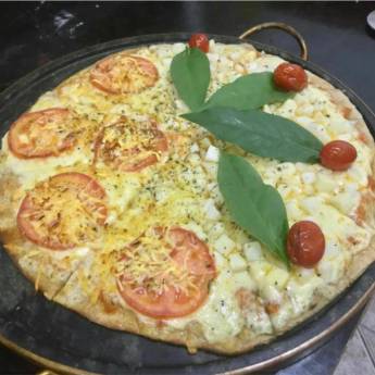 Comprar o produto de Meia marguerita // Meia palmito com ora pro nobis em Pizzas em Botucatu, SP por Solutudo Comprar o produto de Meia marguerita // Meia palmito com ora pro nobis em Pizzas em Botucatu, SP por Solutudo