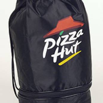 Comprar o produto de Mochila em nylon 600, repartição com zíper, alça de cordão em Sacos e Mochilas em São Paulo, SP por Solutudo