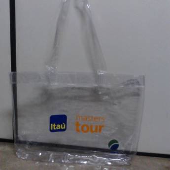 Comprar o produto de Sacola transparente em PVC com alça do próprio material dim. 8x40x32cm  em Sacolas Personalizadas em São Paulo, SP por Solutudo
