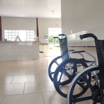 Comprar o produto de Refeitório com amplo espaço em Saúde em Mineiros, GO por Solutudo