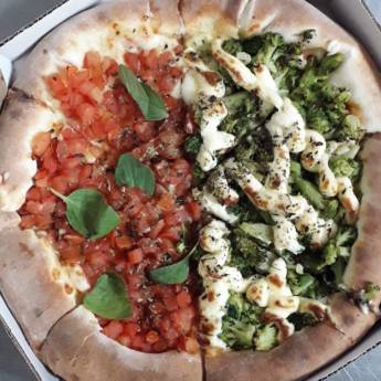 Comprar o produto de Pizza Pequena em Pizzas em Foz do Iguaçu, PR por Solutudo