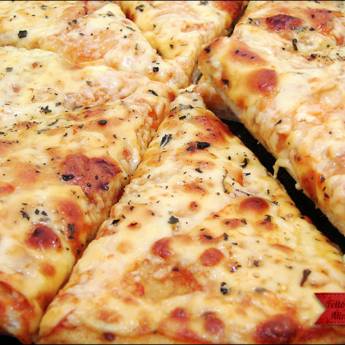 Comprar o produto de  4 Estações - Grande em Pizzas em Mineiros, GO por Solutudo