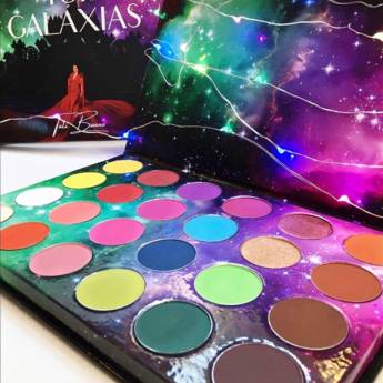 Comprar o produto de Paleta Top das Galáxias - Tatti Bueno em Paletas de Sombras em Bauru, SP por Solutudo