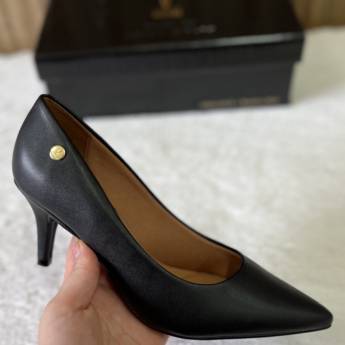 Comprar o produto de Scarpin Vizzano salto baixo adulto  em Calçados, Roupas e Bolsas em Uberlândia, MG por Solutudo