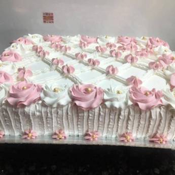 Comprar o produto de Bolo de ninho com morango em Bolos e Doces em Bauru, SP por Solutudo