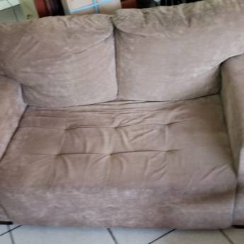 Comprar o produto de Sofá de 2 lugares usado 450.00 em Casa, Móveis e Decoração em São João da Boa Vista, SP por Solutudo