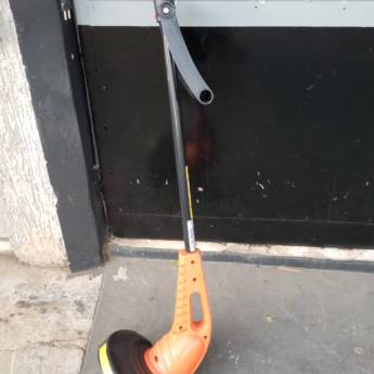 Comprar o produto de Aparador de Grama 700w Tramontina 220v, Muito Novo R$100,00 em Casa, Móveis e Decoração em São João da Boa Vista, SP por Solutudo