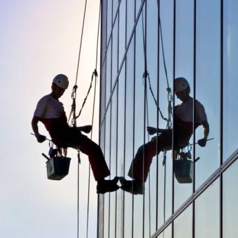 Comprar o produto de Limpeza de fachada em Limpeza em Araçatuba, SP por Solutudo
