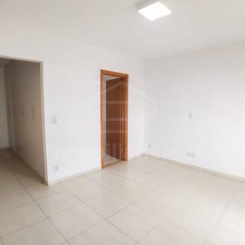 Comprar o produto de Apartamento - Aluguel - Código: 6588 - Aluguel R$3.500,00 - Venda: R$1.100.000,00 em Apartamentos pela empresa Imobiliária Jaú em Jaú, SP por Solutudo