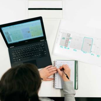 Comprar o produto de Consultoria e Elaboração de Projetos Elétricos em Engenharia em Aracaju, SE por Solutudo