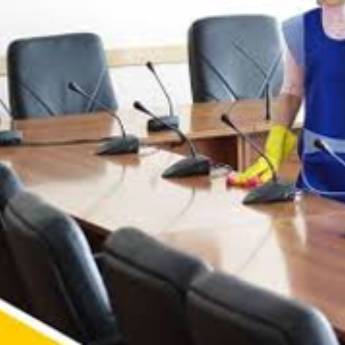 Comprar o produto de Limpeza Comercial em Limpeza em Curitiba, PR por Solutudo