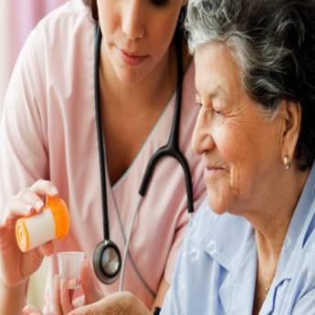 Comprar o produto de Ministração de medicação em Enfermeiros e Cuidadores em Osasco, SP por Solutudo