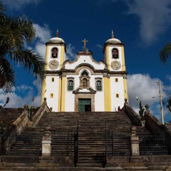 Comprar o produto de Igreja de Santa Efigênia em Agências de Turismo em Ouro Preto, MG por Solutudo