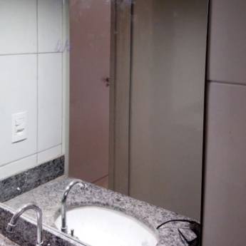 Comprar o produto de  Espelho sobre bancada  em Vidraçarias em Mineiros, GO por Solutudo