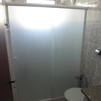 Comprar o produto de Box vidro jateado em Vidraçaria em Mineiros, GO por Solutudo