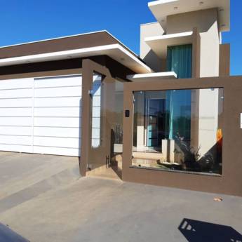 Comprar o produto de Muro e portão vidro incolor em Vidraçaria em Mineiros, GO por Solutudo