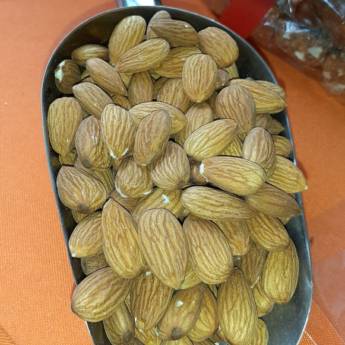 Comprar o produto de Amêndoas Crua - R$9,50 a cada 100g em Distribuidoras de Alimentos em Campo Grande, MS por Solutudo