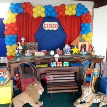 Comprar o produto de Decoração de Circo em Decoração em Uberlândia, MG por Solutudo
