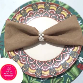 Comprar o produto de Sousplat em Panos de Cozinha pela empresa Lectícia de Santanna Darelli Leão - Pano de prato e Jogo Americano em Mineiros, GO por Solutudo