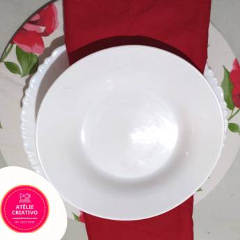 Comprar o produto de Sousplat em Panos de Cozinha pela empresa Lectícia de Santanna Darelli Leão - Pano de prato e Jogo Americano em Mineiros, GO por Solutudo