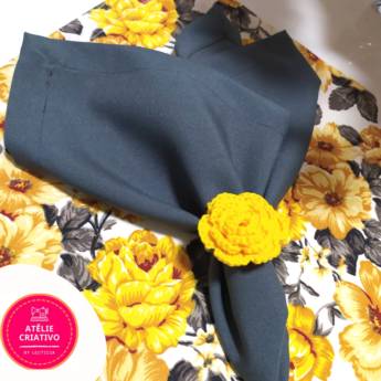 Comprar o produto de Sousplat em Panos de Cozinha pela empresa Lectícia de Santanna Darelli Leão - Pano de prato e Jogo Americano em Mineiros, GO por Solutudo