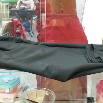 Comprar o produto de Calça de Uniforme para Trabalho em Uniformes Escolares em Poá, SP por Solutudo