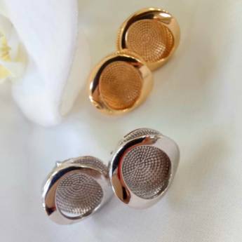 Comprar o produto de Brincos em Brincos em Araras, SP por Solutudo Comprar o produto de Brincos em Brincos em Araras, SP por Solutudo