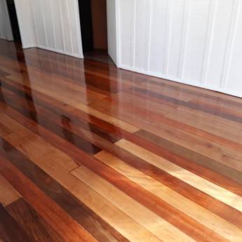 Comprar o produto de Lixação - Renovação e Beleza - Joinville, SC em Pisos e Revestimentos em Joinville, SC por Solutudo