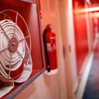Comprar o produto de Instalação de Hidrantes em Extintores - Equipamentos de Proteção Contra Incêndio em Belo Horizonte, MG por Solutudo