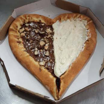 Comprar o produto de Pizza de Coração em Pizzarias em Catanduva, SP por Solutudo