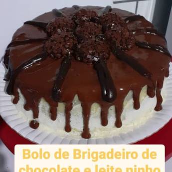 Comprar o produto de Bolo de Brigadeiro de Chocolate e Leite Ninho em Bolos e Doces em Bauru, SP por Solutudo