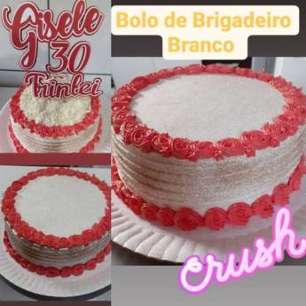 Comprar o produto de Bolo de Brigadeiro Branco em Bolos e Doces em Bauru, SP por Solutudo