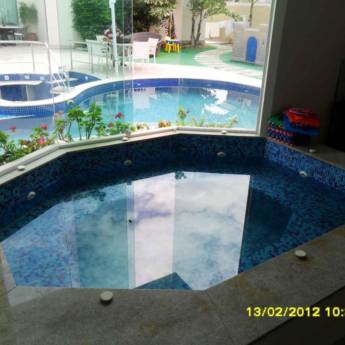 Comprar o produto de Construções e Reformas de Piscina em Piscinas em Saquarema, RJ por Solutudo